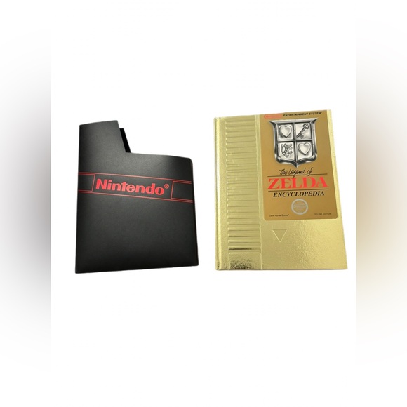 Nintendo The Legend of Zelda Encyclopedia Deluxe Edition Gold Cartridge Box Set - Picture 1 of 3
